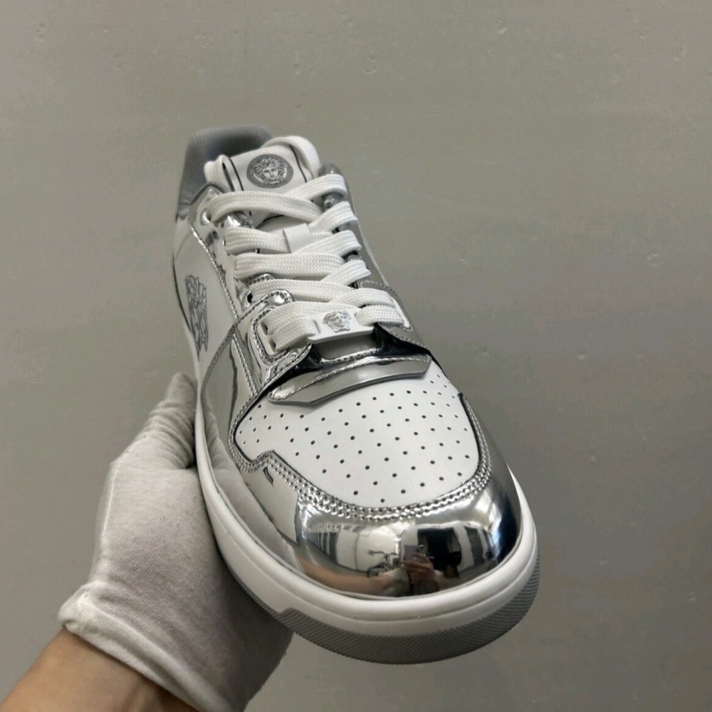 Versace Medusa Mens Leather White/Silver Sneakers Mens Size 10 US - Picture 4 of 15